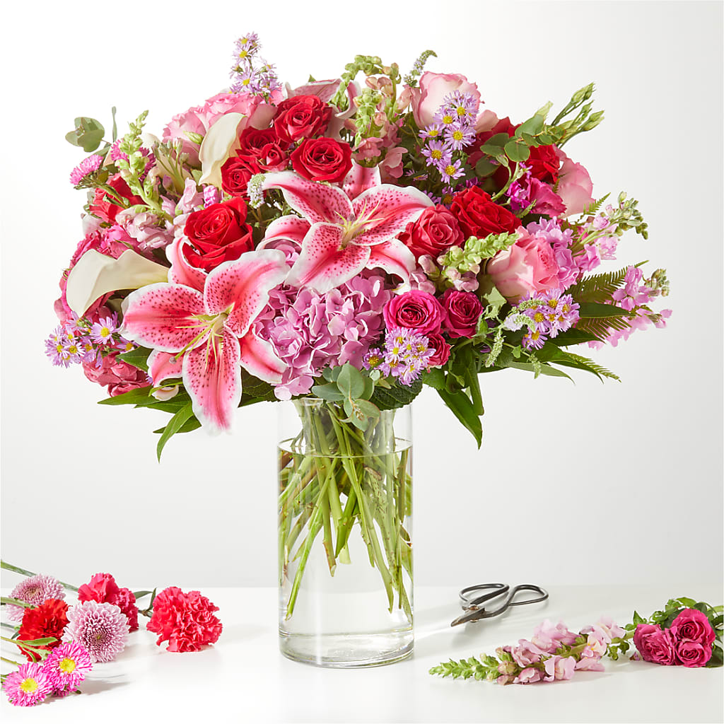Swooning Over You - A Luxury Florist Original – C & C SENSATIONS, Waynesboro VA
