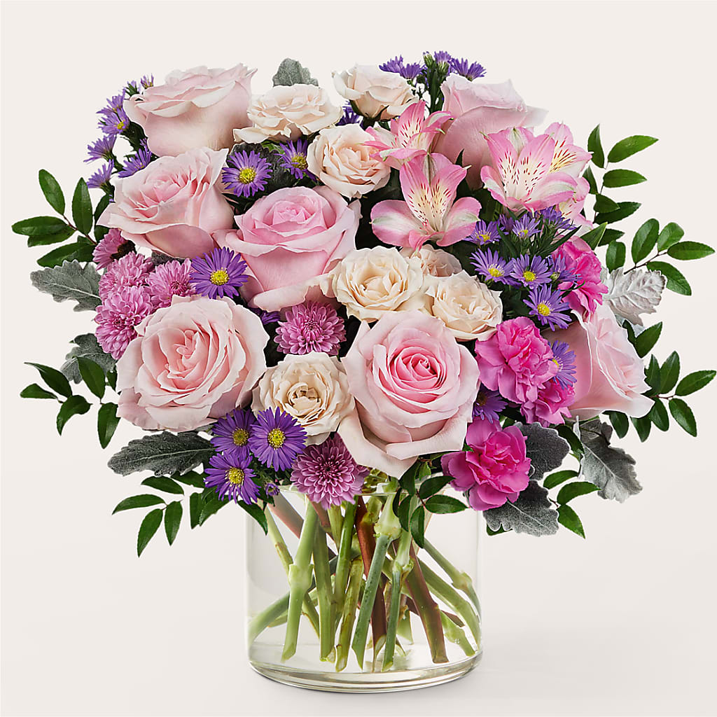 Light as a Feather Bouquet – C & C SENSATIONS, Waynesboro VA