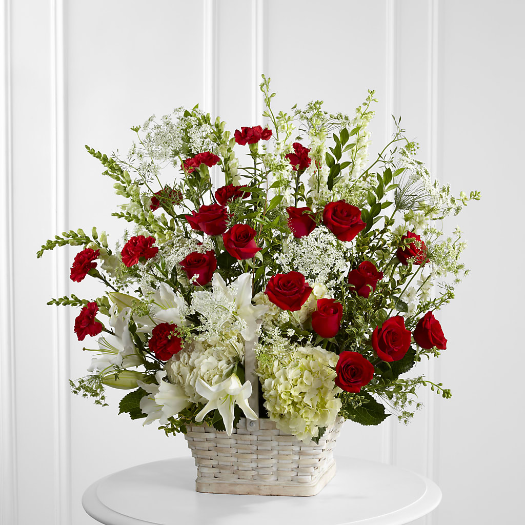 In Loving Memory Arrangement – C & C SENSATIONS, Waynesboro VA
