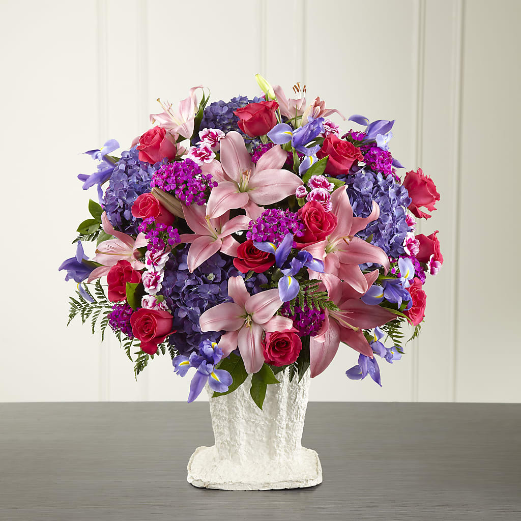 We Fondly Remember Arrangement – C & C SENSATIONS, Waynesboro VA