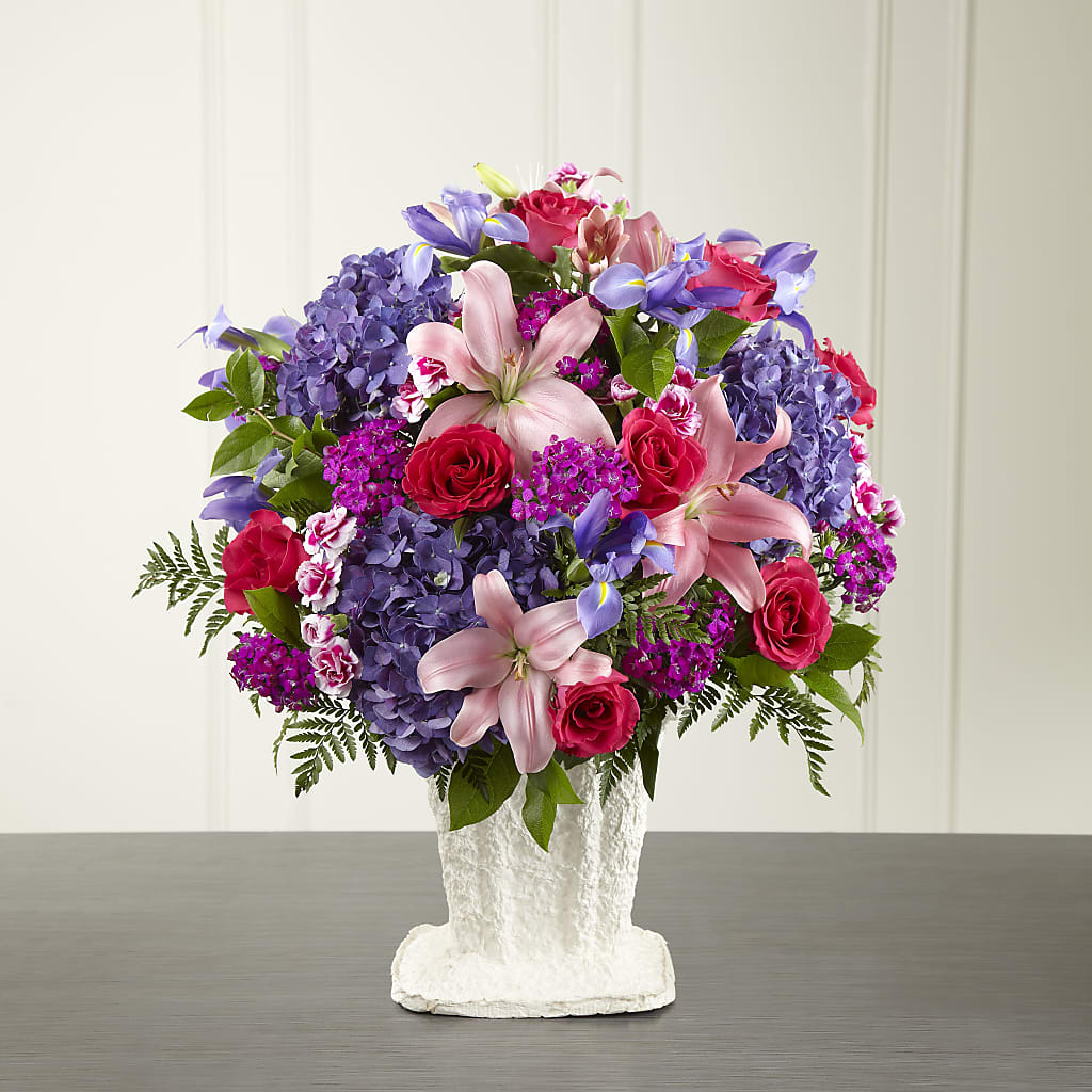 We Fondly Remember Arrangement – C & C SENSATIONS, Waynesboro VA