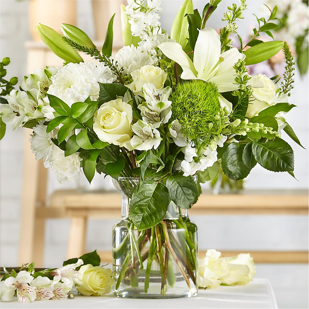 Classic Ivory – A Florist Original – C & C SENSATIONS, Waynesboro VA