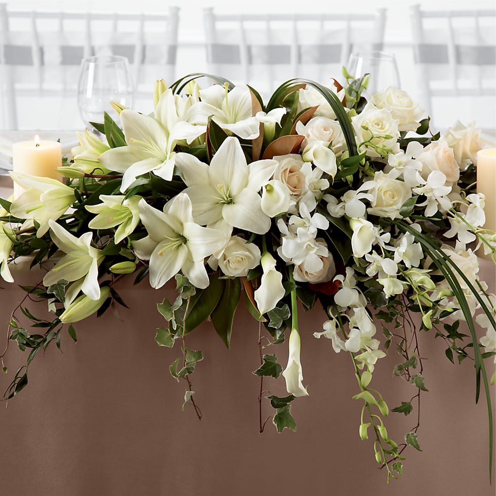 White Linen Arrangement – C & C SENSATIONS, Waynesboro VA