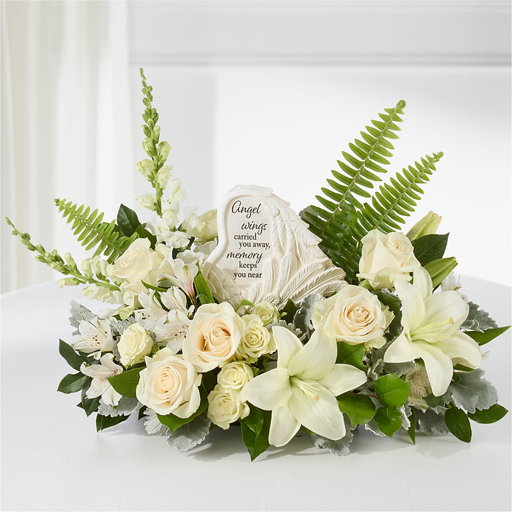 Holding You Close Arrangement – C & C SENSATIONS, Waynesboro VA