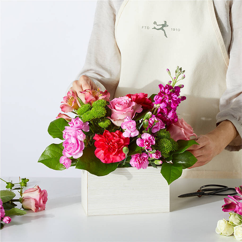Sweetberry Box – A Florist Original – C & C SENSATIONS, Waynesboro VA
