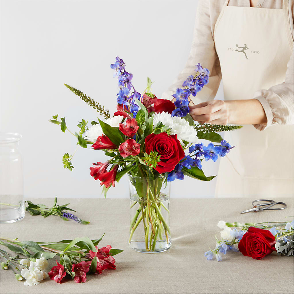 Star Spangled - A Florist Original – C & C SENSATIONS, Waynesboro VA