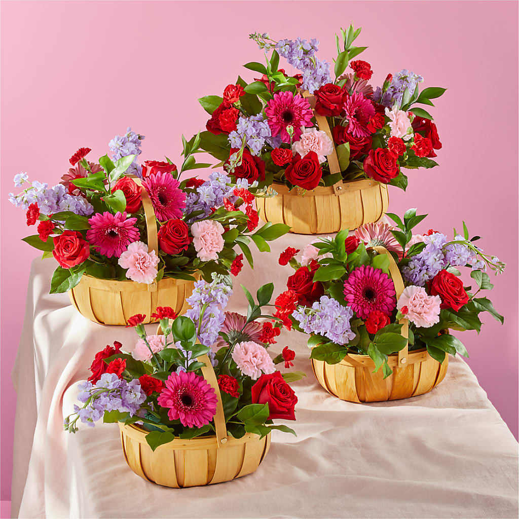 Pink Picnic Basket – C & C SENSATIONS, Waynesboro VA