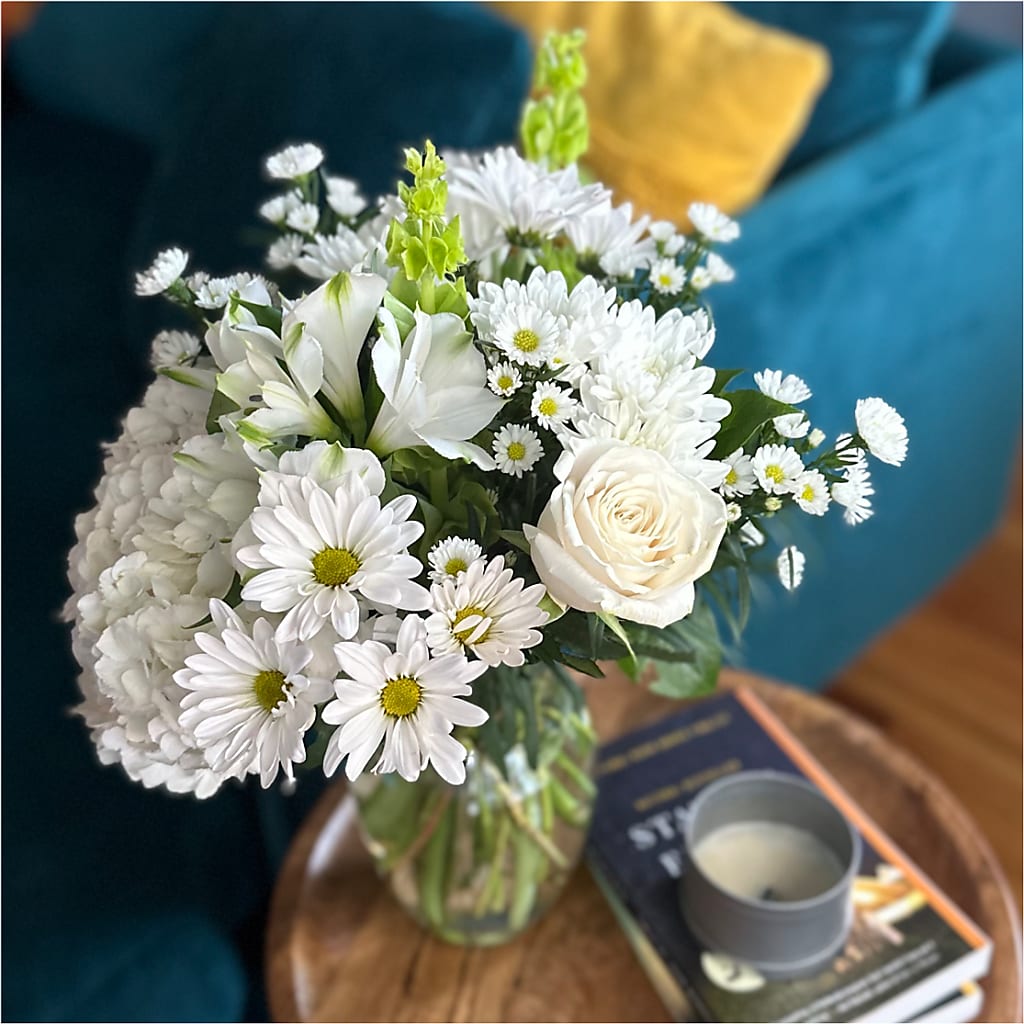 Classic Ivory – A Florist Original – C & C SENSATIONS, Waynesboro VA
