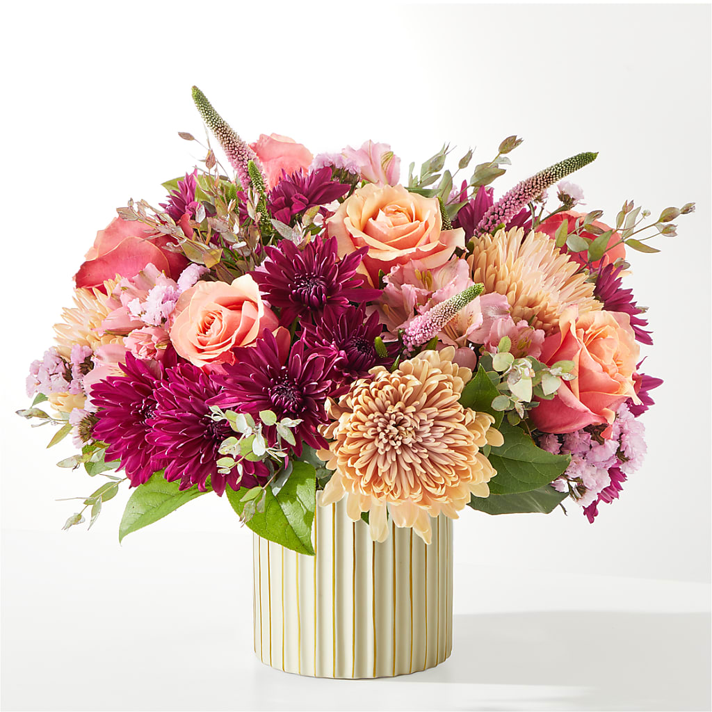 Berry Cobbler Bouquet with Ivory Vase – C & C SENSATIONS, Waynesboro VA